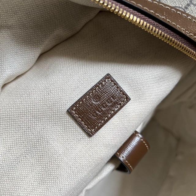 gucci專櫃新款男士雙肩包 古馳互扣式雙G背包 jcp2194